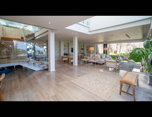 4 BEDROOM HOUSE FOR SALE IN LA LUCIA RIDGE